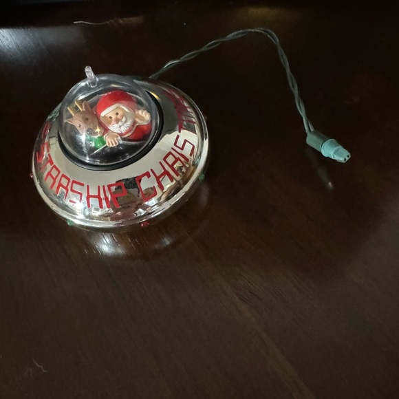 7 light-up and mechanical ornaments from Hallmark. 1990s. No boxes. - Picture 6 of 8